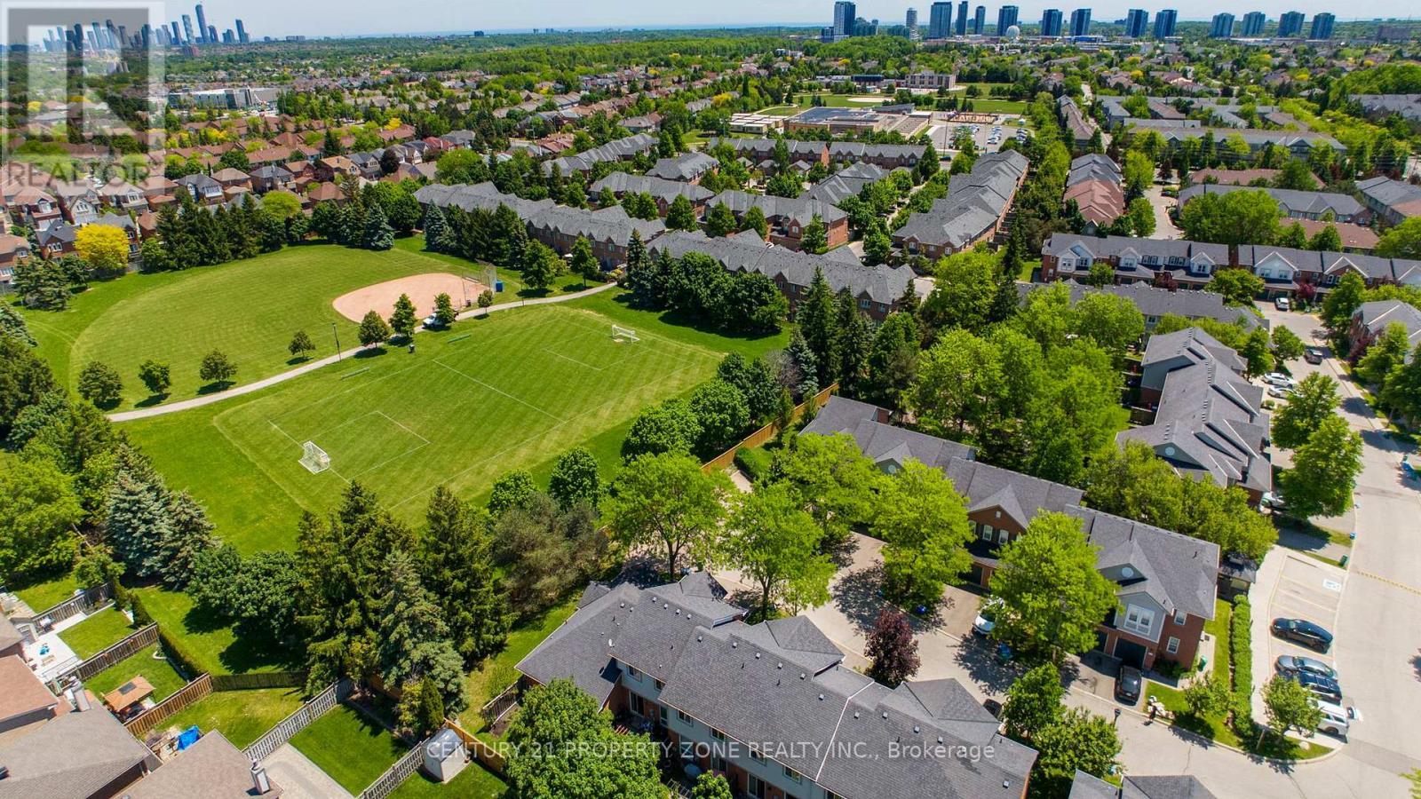 Row / Townhouse for Sale in 40 - 5659 GLEN ERIN DRIVE|Mississauga (Central Erin Mills), Ontario L5M5P2 4