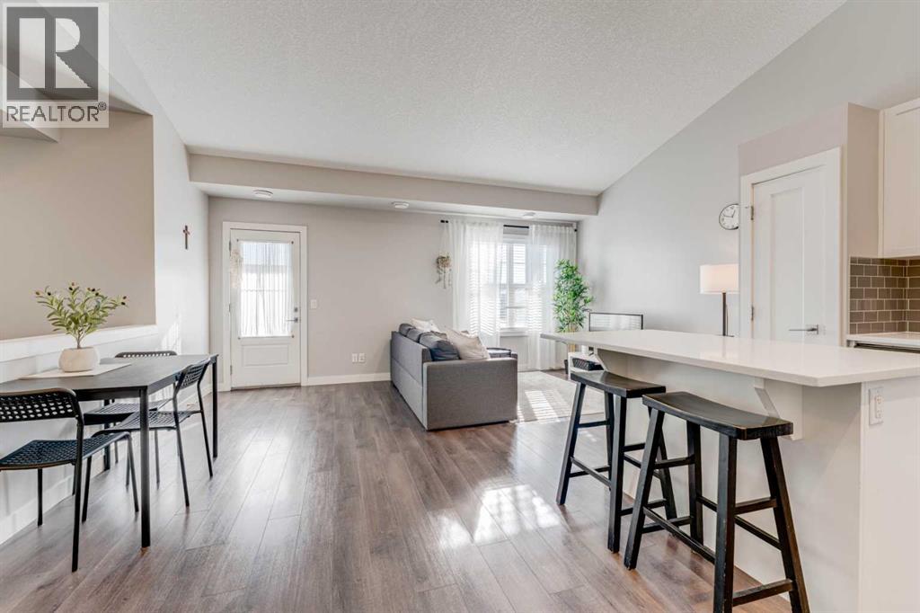 Row / Townhouse for Sale in 165 Evanscrest Gardens NW|Calgary, Alberta T3P0S1 4