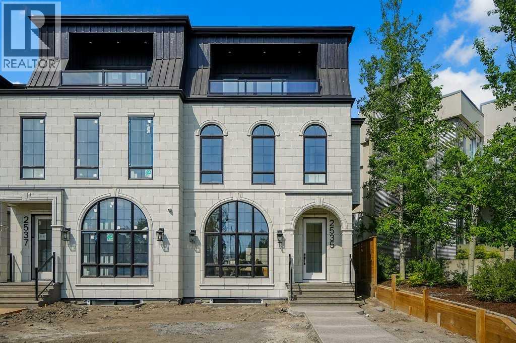 Duplex for Sale in 2535 19 Street SW|Calgary, Alberta T2T4X4