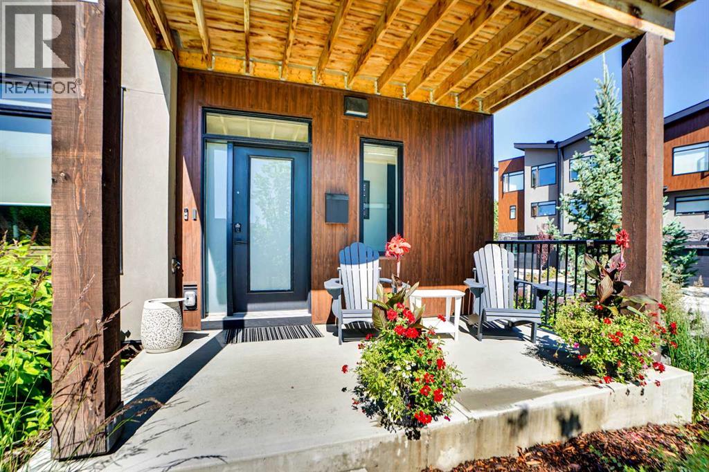 Row / Townhouse for Sale in 19 Royal Elm Green NW|Calgary, Alberta T3G0G8 3