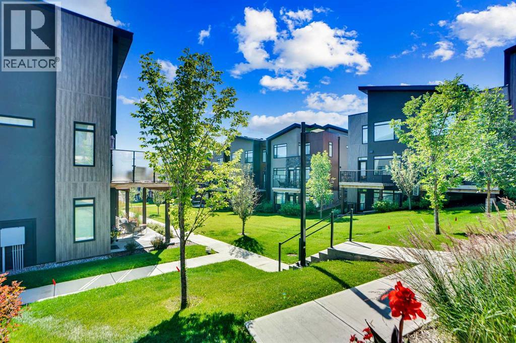 Row / Townhouse for Sale in 19 Royal Elm Green NW|Calgary, Alberta T3G0G8 5
