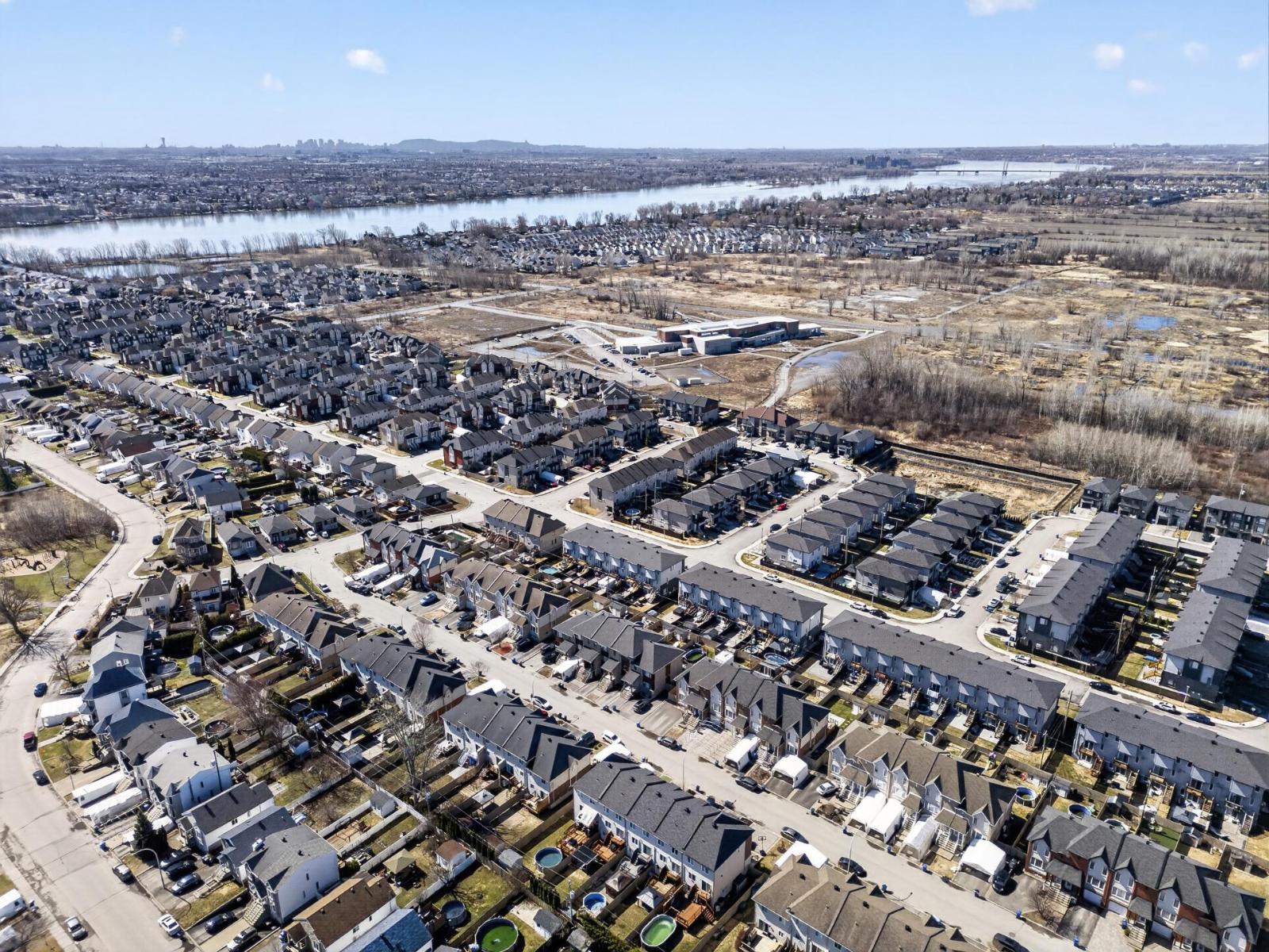For sale: 1170 Rue de l'Arc-en-Ciel, Laval (Saint-François