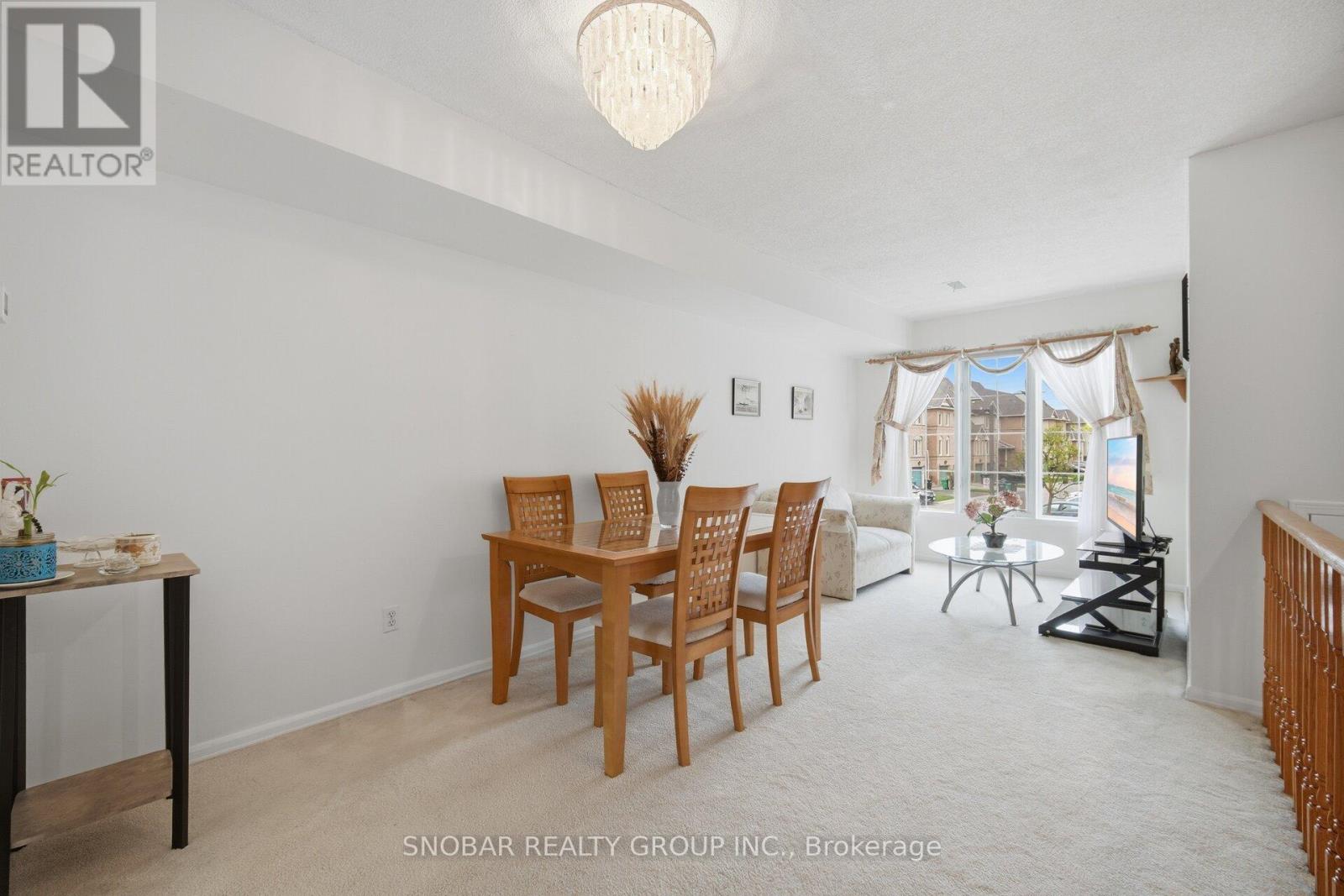 Row / Townhouse for Sale in 31 - 1050 BRISTOL ROAD W|Mississauga (East Credit), Ontario L5V2E8 5