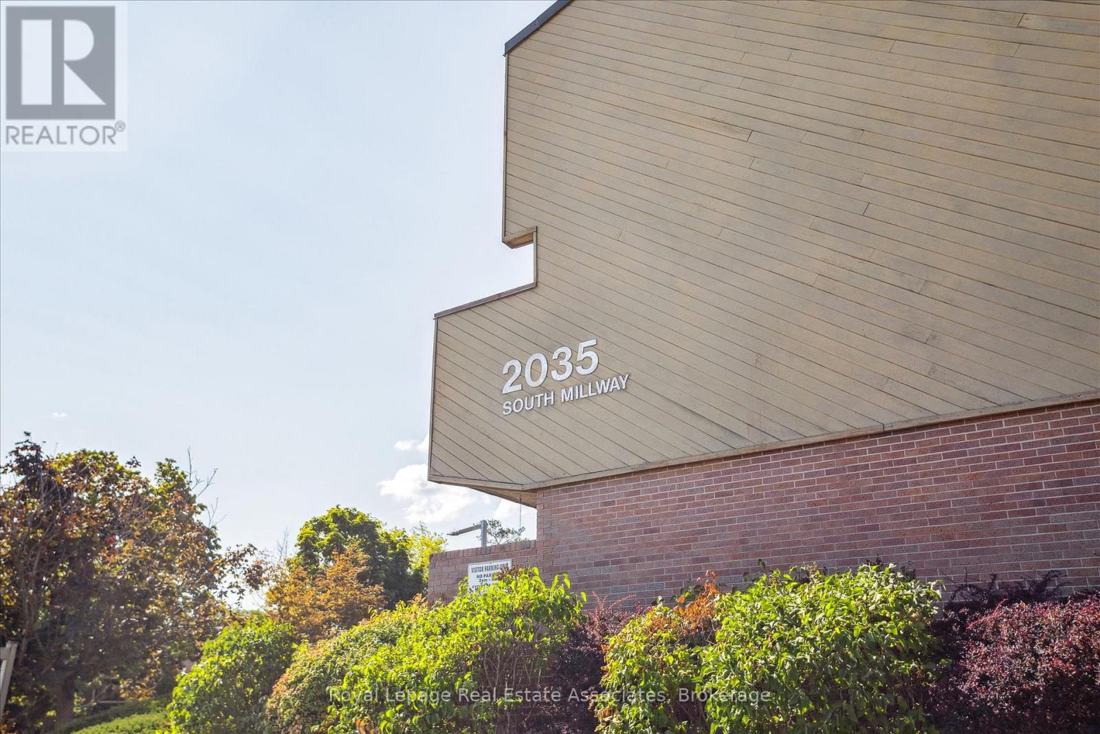 Row / Townhouse for Sale in 53 - 2035 SOUTH MILLWAY|Mississauga (Erin Mills), Ontario L5L1R7 4