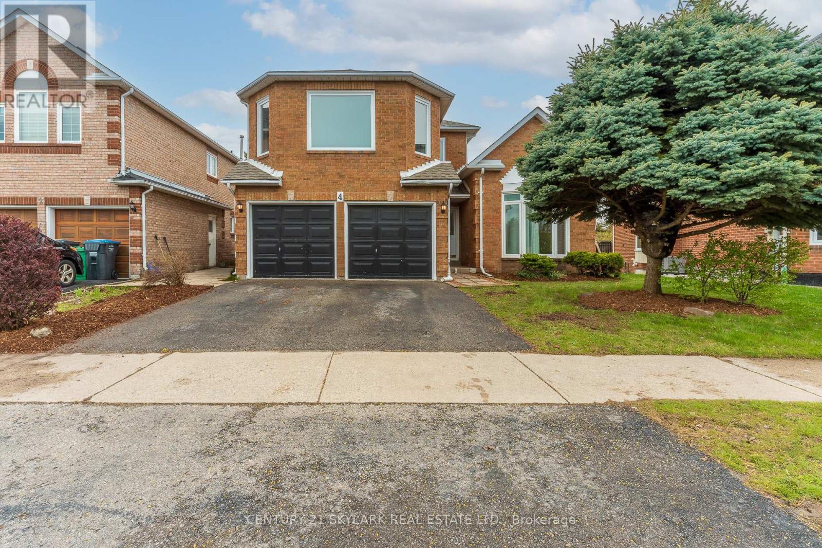4 LEEWARD DRIVE