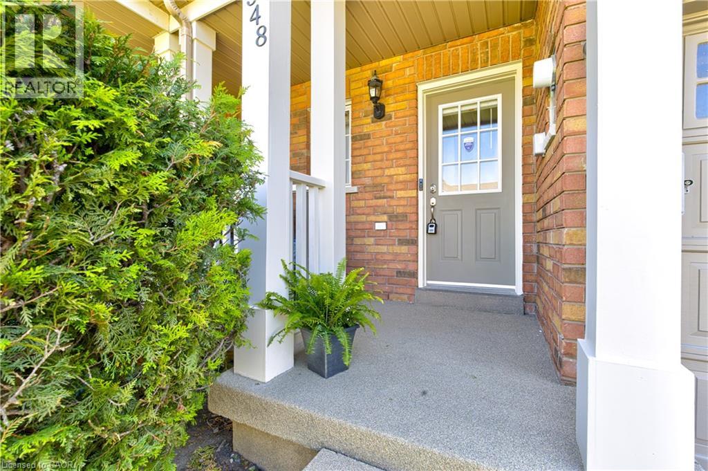 Row / Townhouse for Sale in 5548 LINWELL Place|Mississauga, Ontario L5M6L7 2