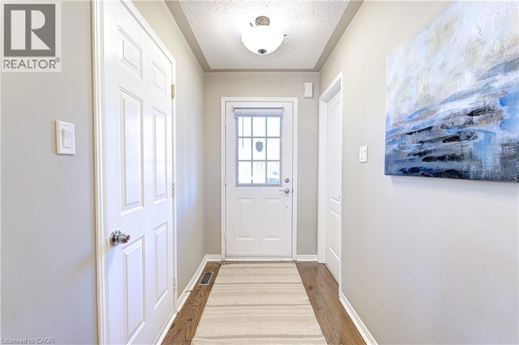 Row / Townhouse for Sale in 5548 LINWELL Place|Mississauga, Ontario L5M6L7 4