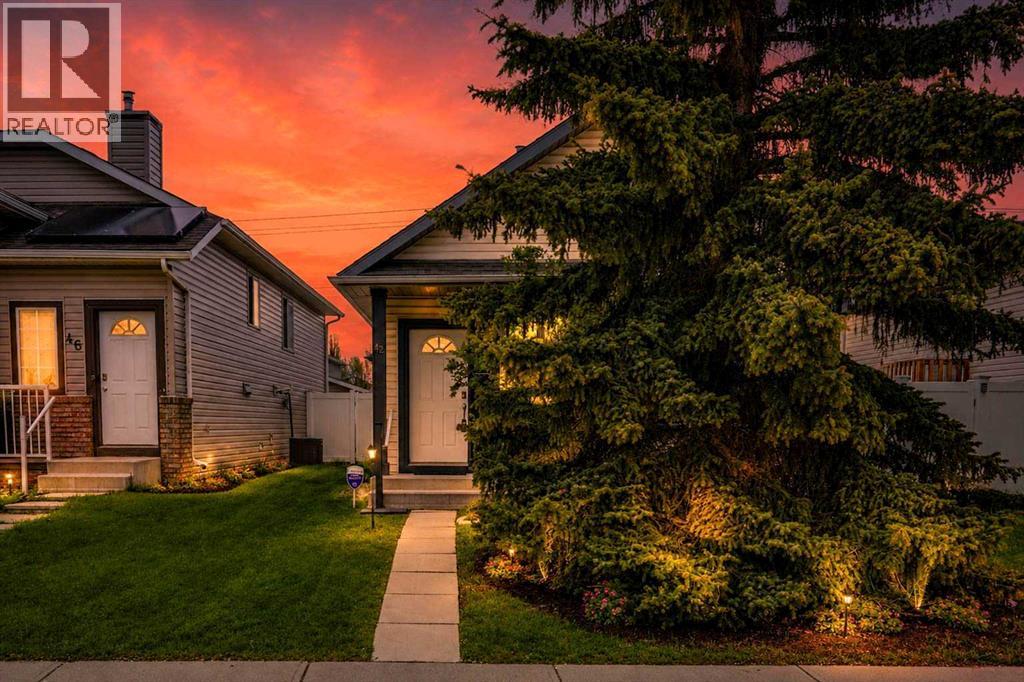 House for Sale in 42 Harvest Rose Circle NE|Calgary, Alberta T3K4M5
