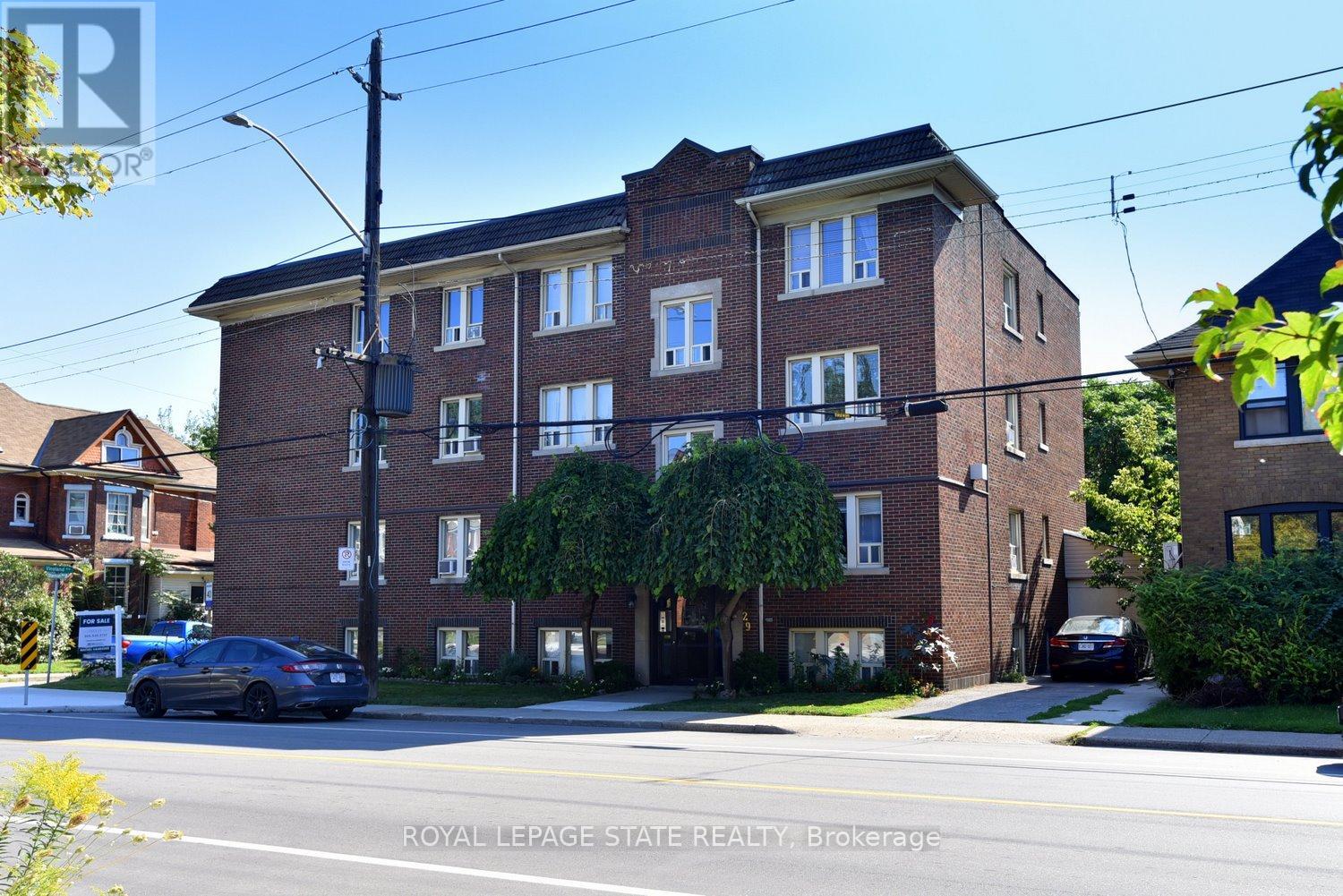 6 - 29 SHERMAN AVENUE S, Hamilton (Stipley), Ontario L8M2P6
