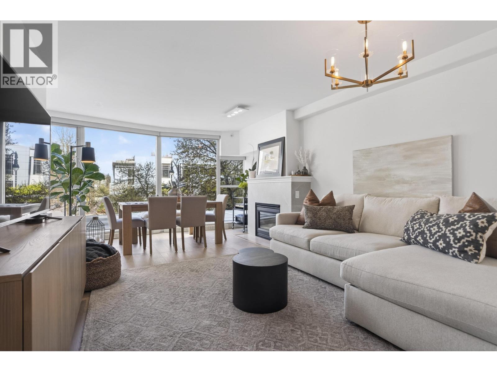 305 560 CARDERO STREET|Vancouver, British Columbia V6G3E9
