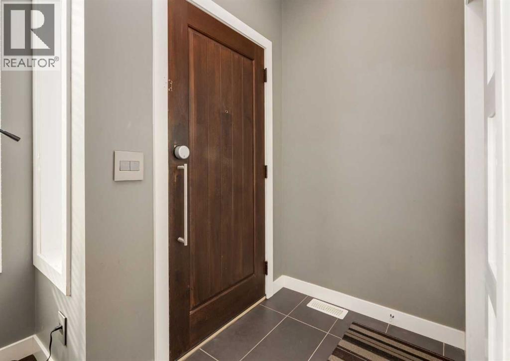 Row / Townhouse for Sale in 1, 1938 33 Street SW|Calgary, Alberta T3E2S5 2
