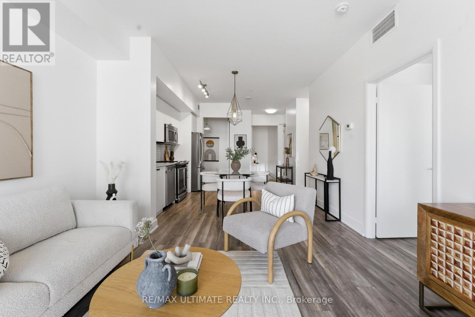 For sale: 618 - 30 ROEHAMPTON AVENUE, Toronto (Mount Pleasant West