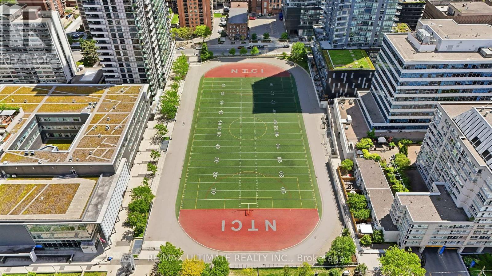 For sale: 618 - 30 ROEHAMPTON AVENUE, Toronto (Mount Pleasant West
