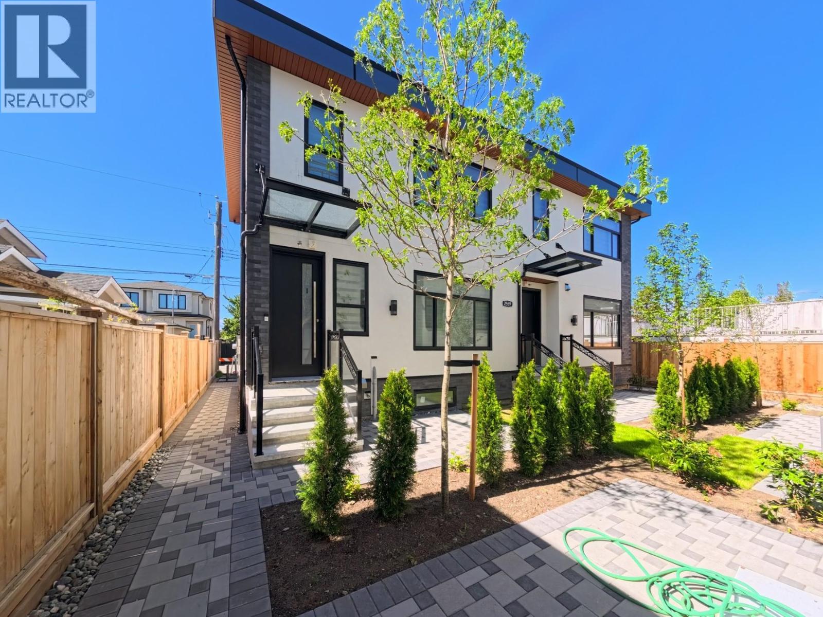 1 2559 W KING EDWARD AVENUE|Vancouver, British Columbia V6L1T5