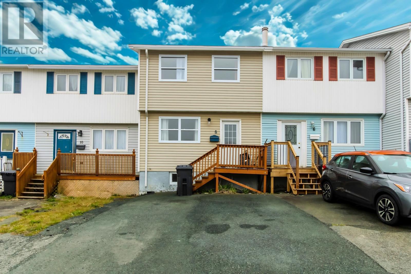 8 Scammell Crescent