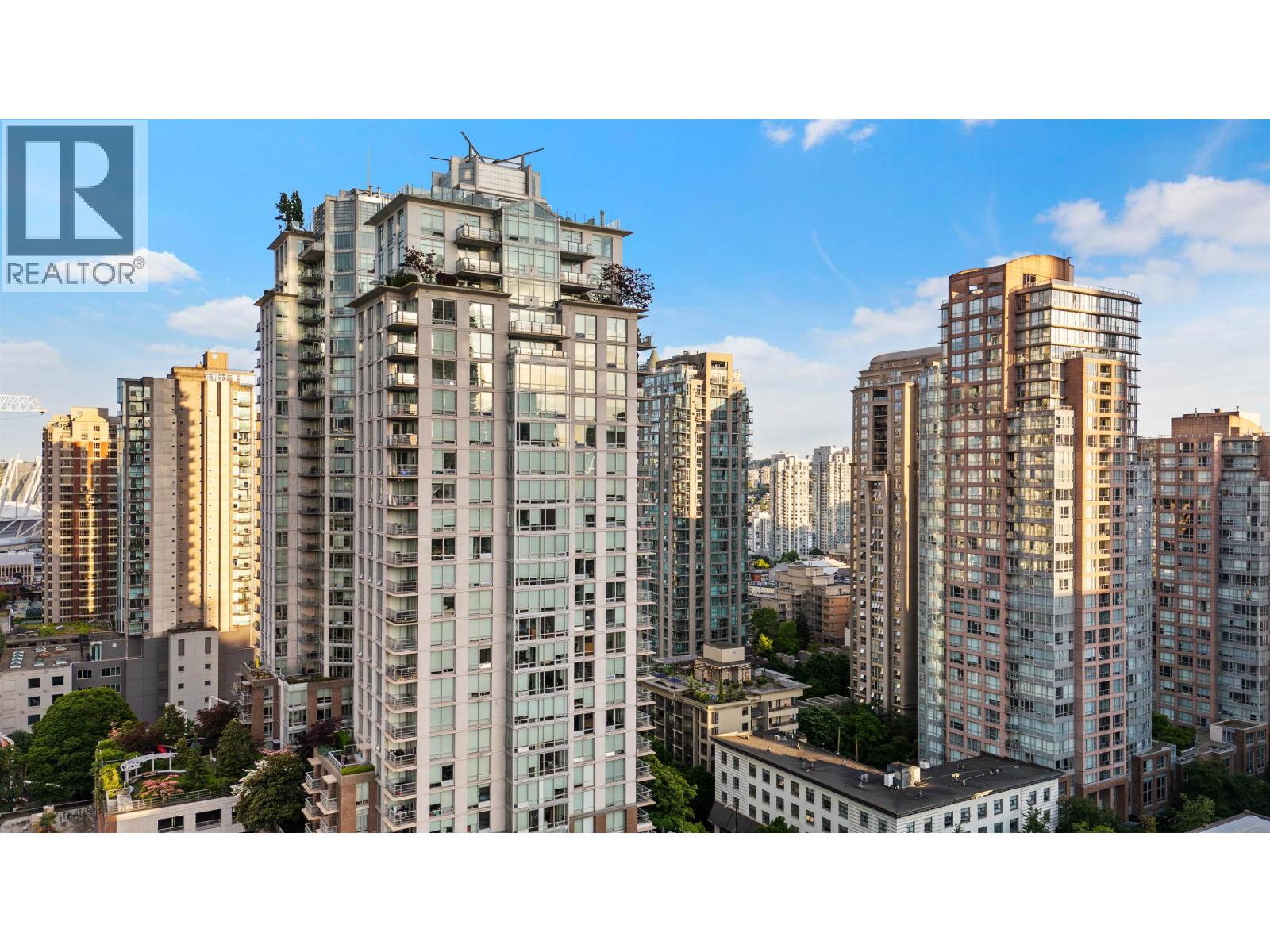 2504 565 SMITHE STREET|Vancouver, British Columbia V6B0E4