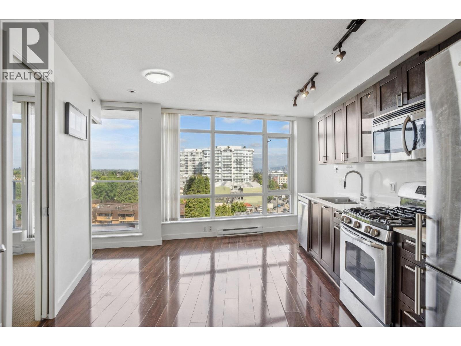 810 4815 ELDORADO MEWS|Vancouver, British Columbia V5R0B2