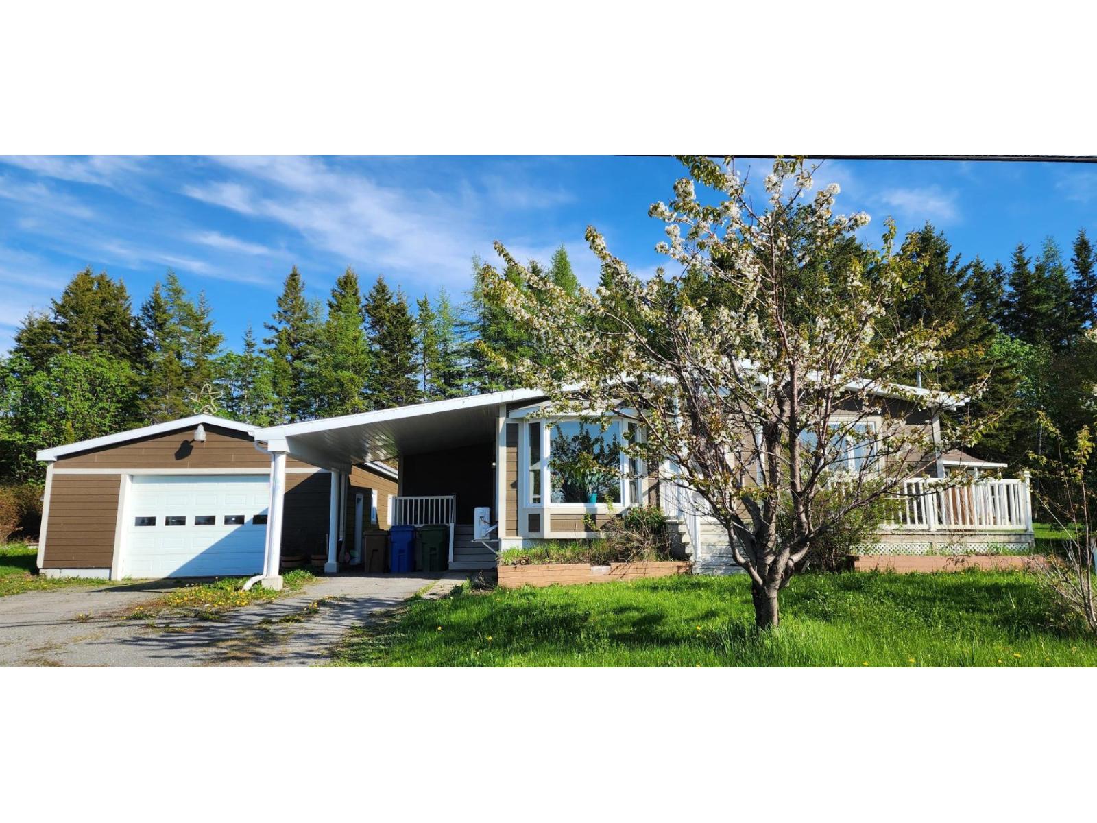 649 Ch. de Price, Mont-Joli, Quebec G5H3K6