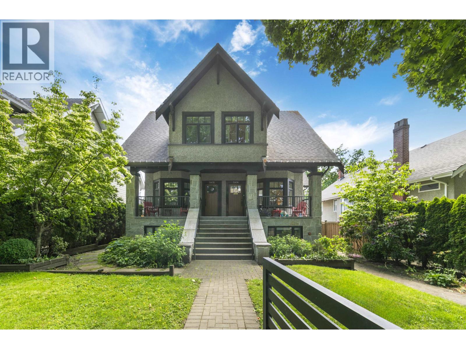 2436 W 8TH AVENUE|Vancouver, British Columbia V6K2B1
