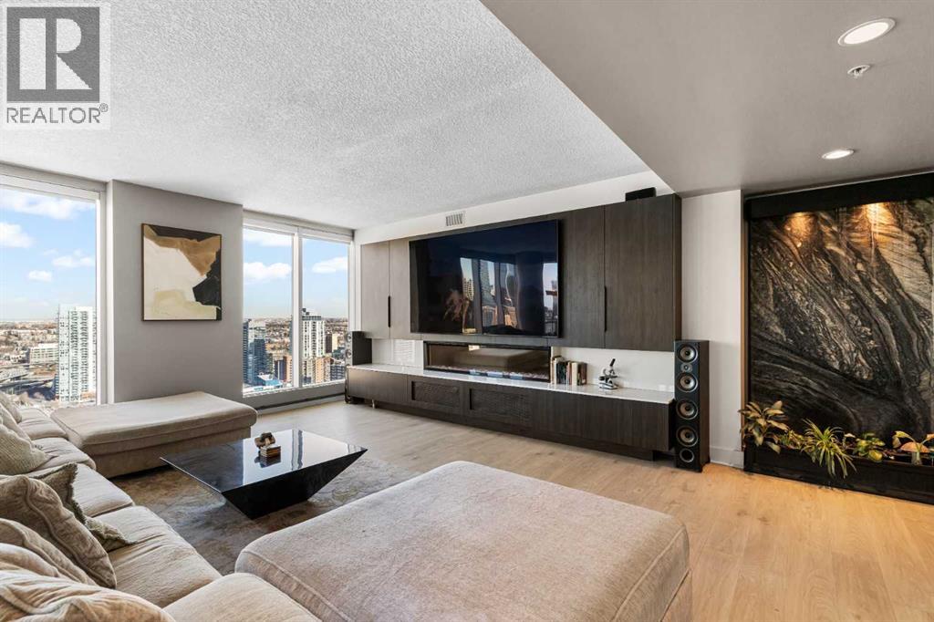 Apartment for Sale in 3001, 433 11 Avenue SE|Calgary, Alberta T2G0C7 2