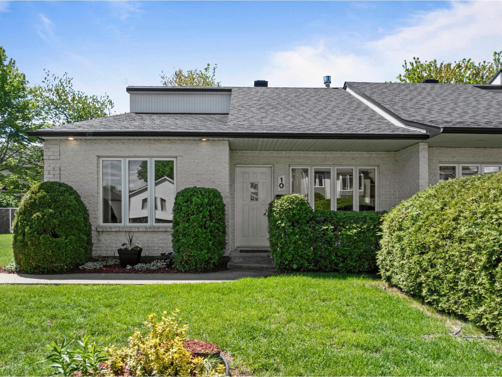 10 Av. Normande, Notre-Dame-des-Prairies, Quebec J6E8J8