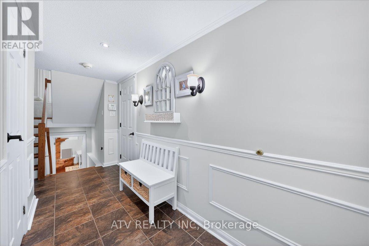 Row / Townhouse for Sale in 21 - 1485 GULLEDEN DRIVE|Mississauga (Applewood), Ontario L4X2T2 4