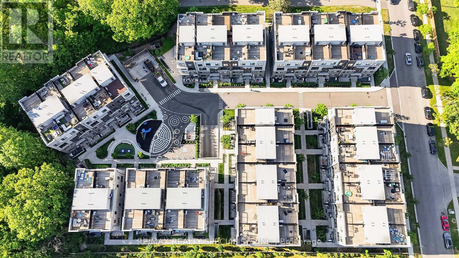 Row / Townhouse for Sale in 28 - 3472 WIDDICOMBE WAY|Mississauga (Erin Mills), Ontario L5L0B8 2