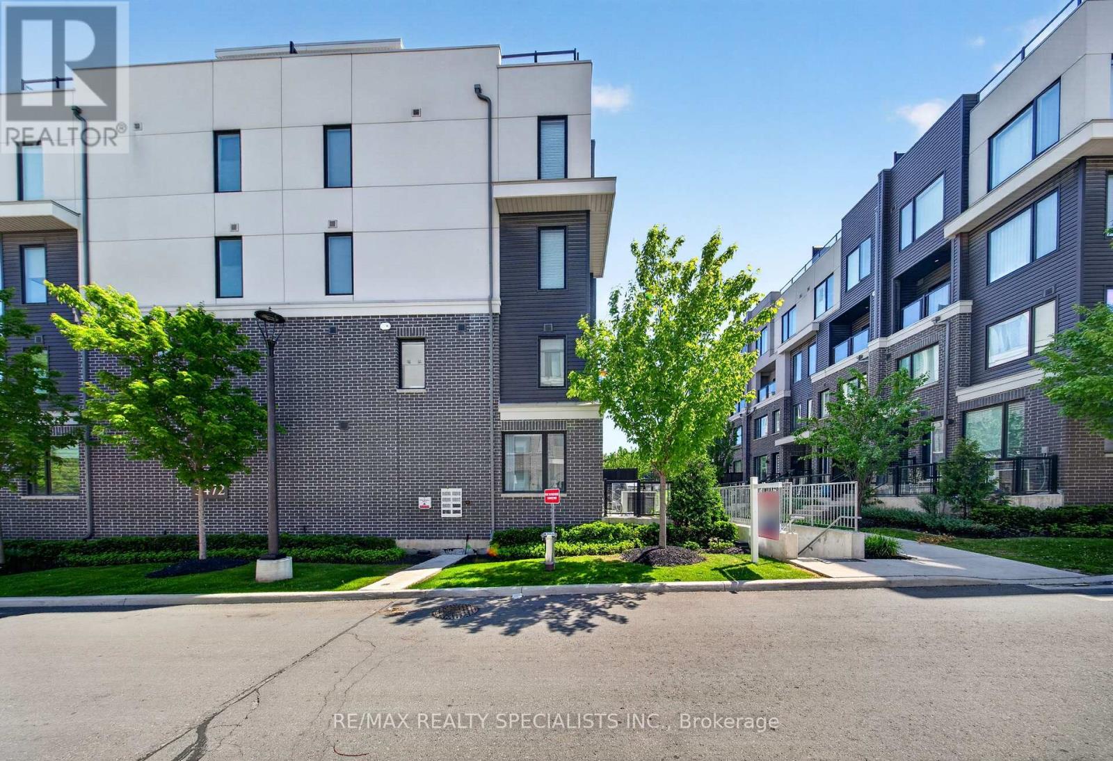 Row / Townhouse for Sale in 28 - 3472 WIDDICOMBE WAY|Mississauga (Erin Mills), Ontario L5L0B8 4