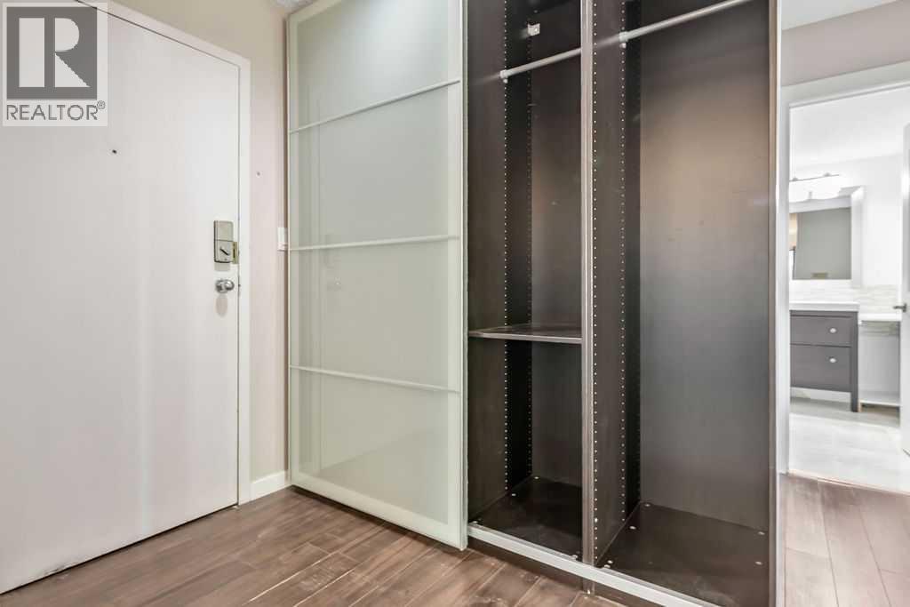 Apartment for Sale in 204, 1512 16 Avenue SW|Calgary, Alberta T3C0Z8 4