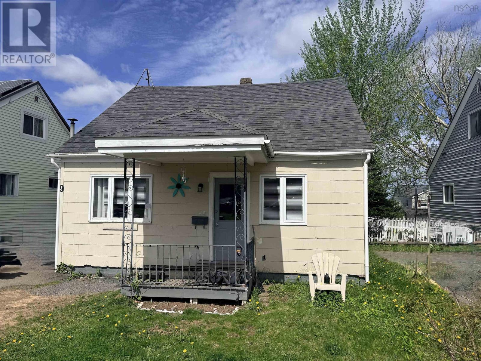 9 Highland Drive