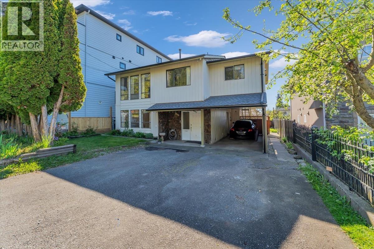 7266 17TH AVENUE|Burnaby, British Columbia V3N1K9