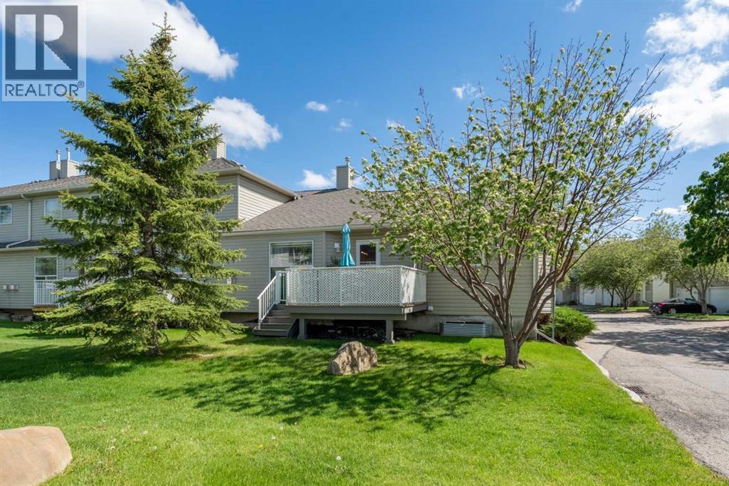 Row / Townhouse for Sale in 120 Mt Aberdeen Manor SE|Calgary, Alberta T2Z3N8 3