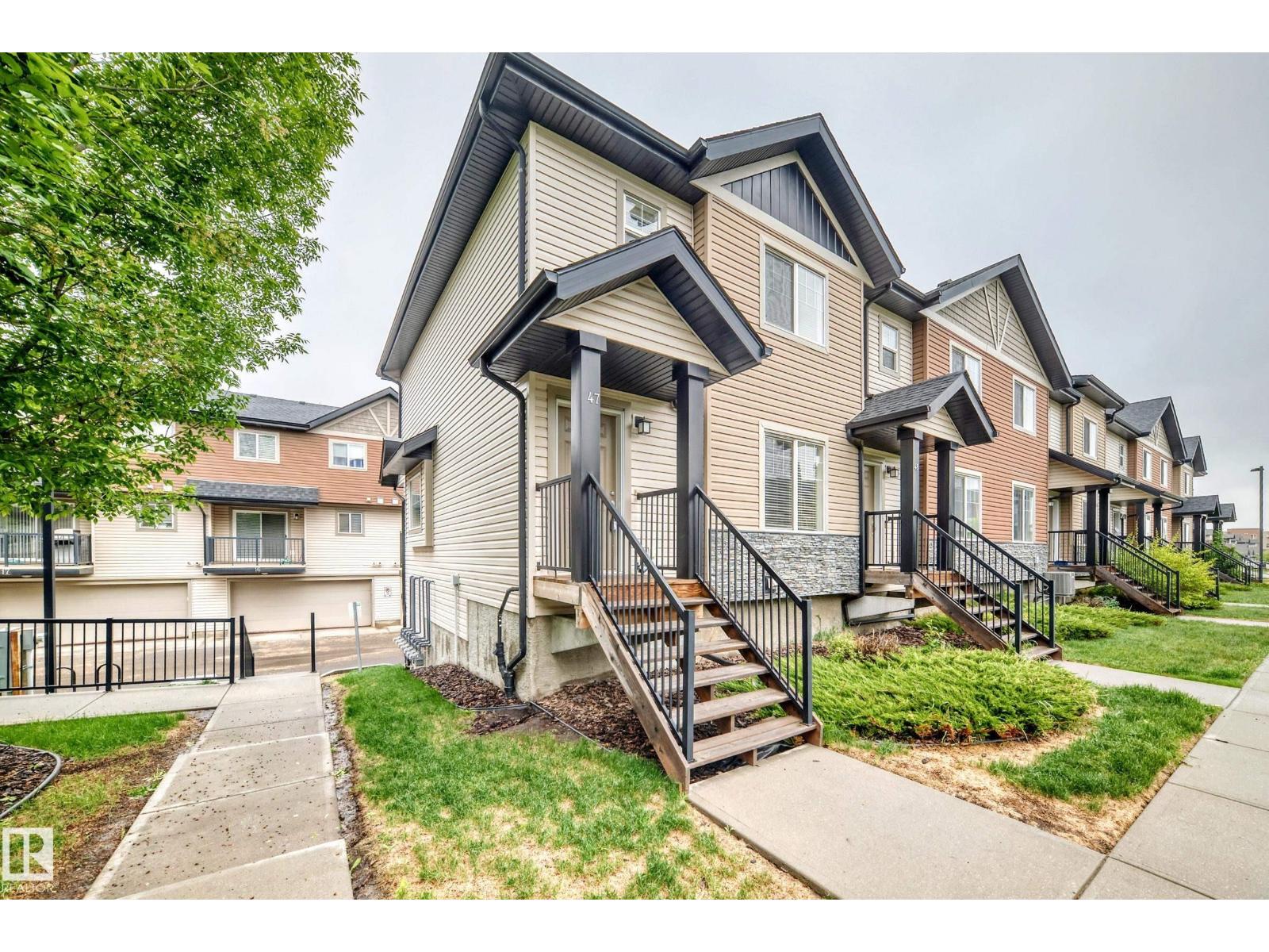 #47 12004 22 AV SW