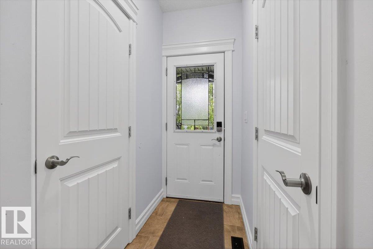 Summer　SALE　⑩ For sale: 10958 88 AV NW, Edmonton, Alberta T6G0Z1 - E4491949