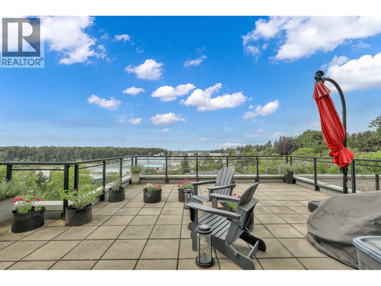 304 1306 FIFTH AVENUE|New Westminster, British Columbia V3M0K5