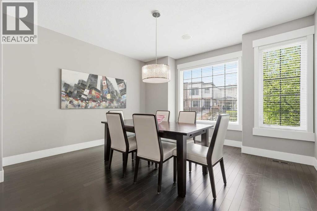Duplex for Sale in 314 30 Avenue NE|Calgary, Alberta T2E2E1 4
