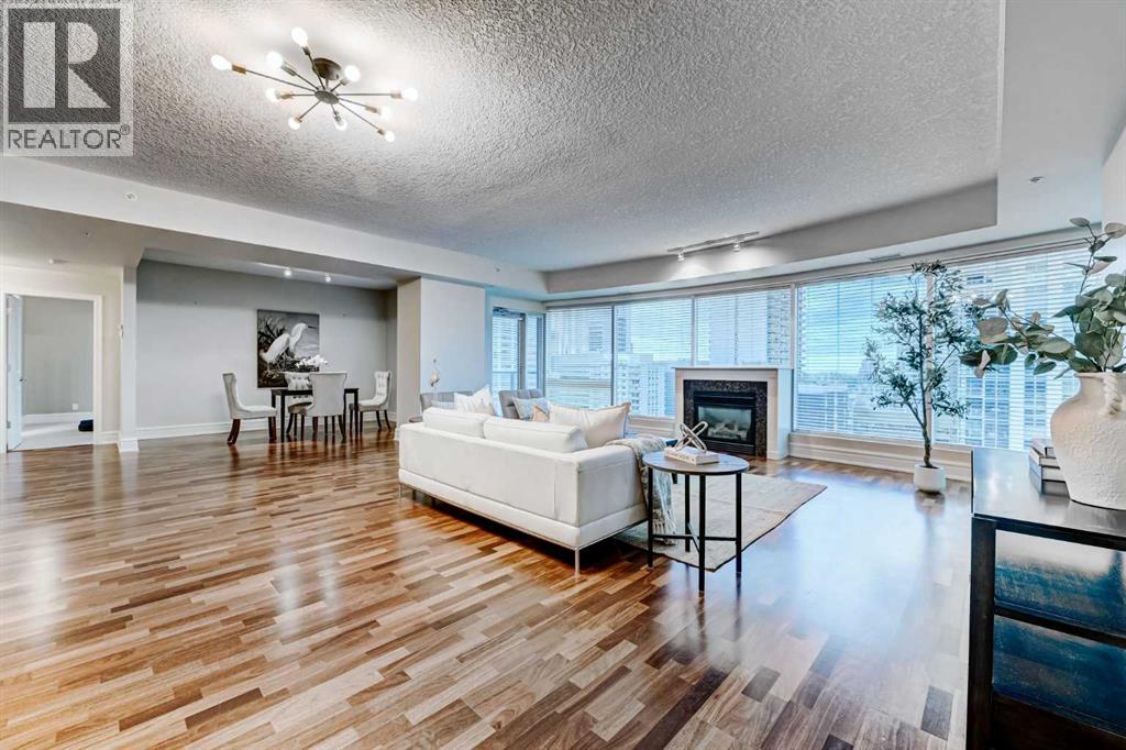 Apartment for Sale in 2308, 920 5 Avenue SW|Calgary, Alberta T2P5P6 4