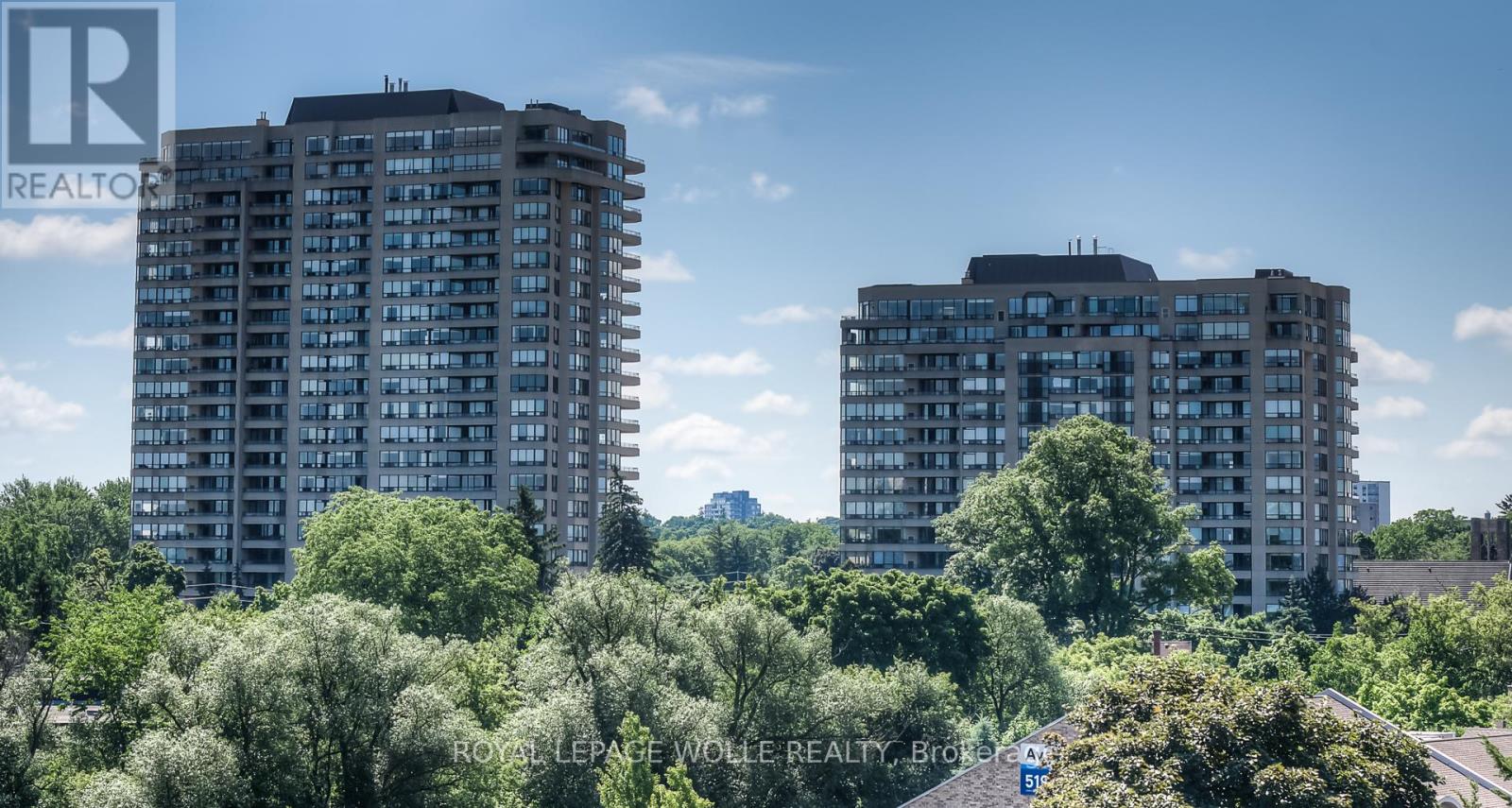 1907 - 6 WILLOW STREET, Waterloo, Ontario N2J4S3