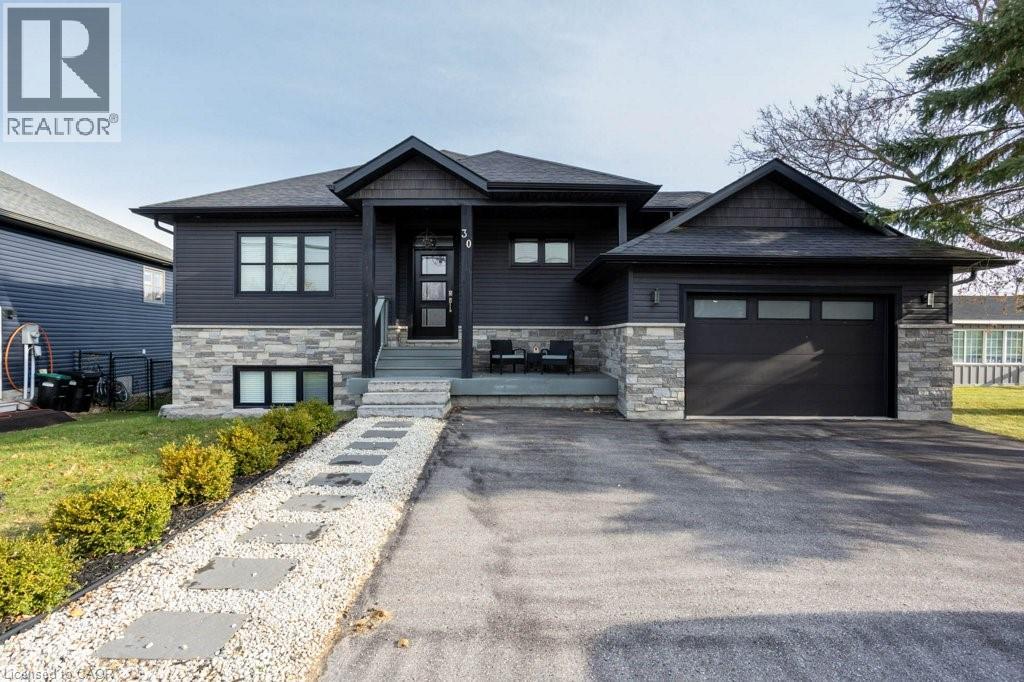 30 LAKESHORE Road