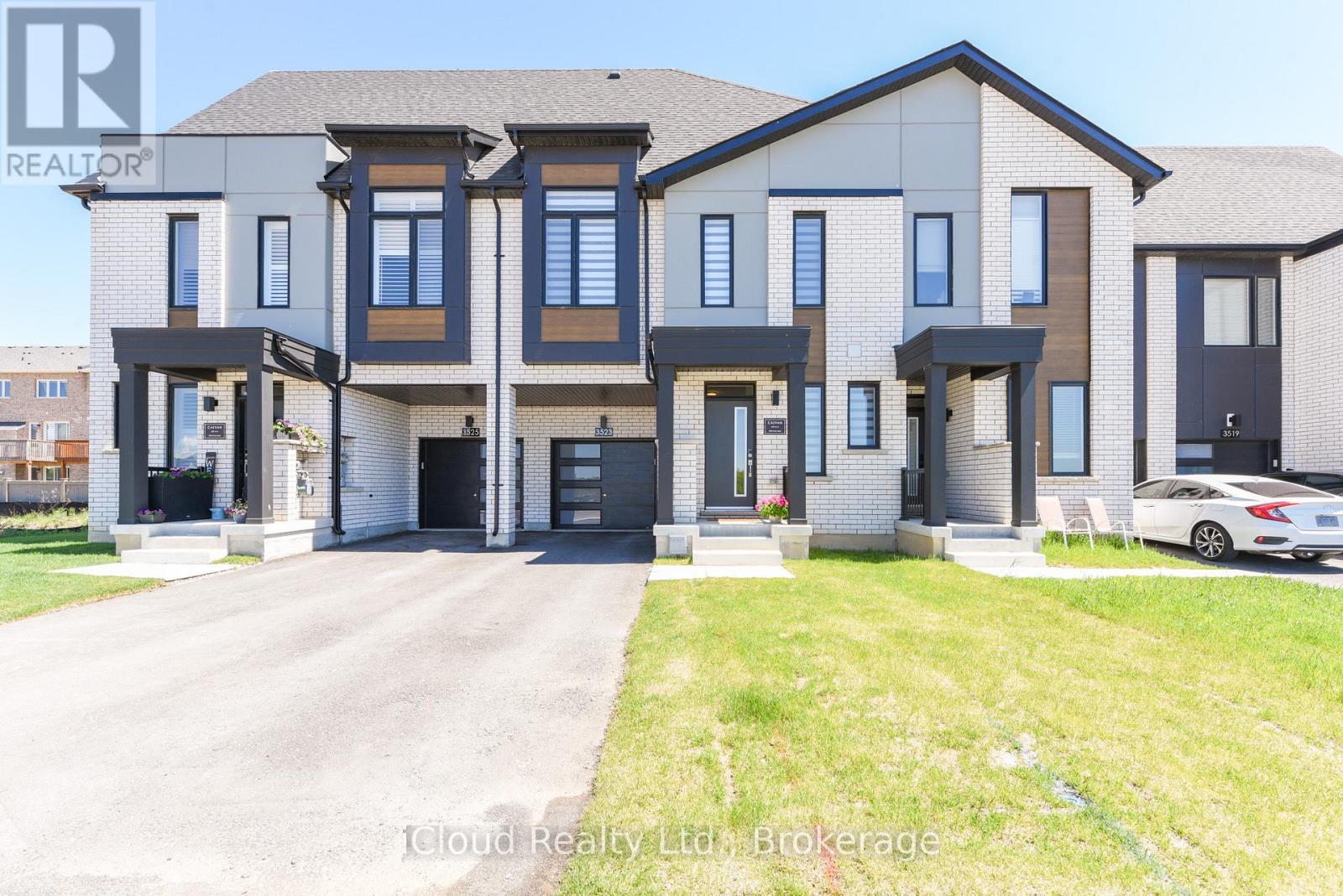 Row / Townhouse for Sale in 3523 POST ROAD|Oakville (GO Glenorchy), Ontario L6H7W5