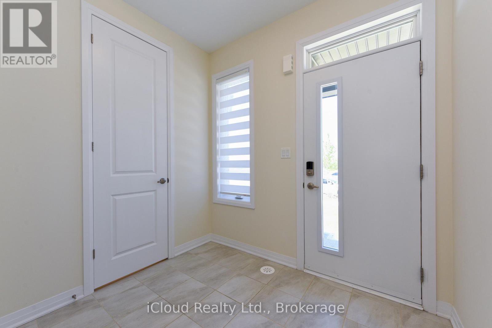 Row / Townhouse for Sale in 3523 POST ROAD|Oakville (GO Glenorchy), Ontario L6H7W5 2