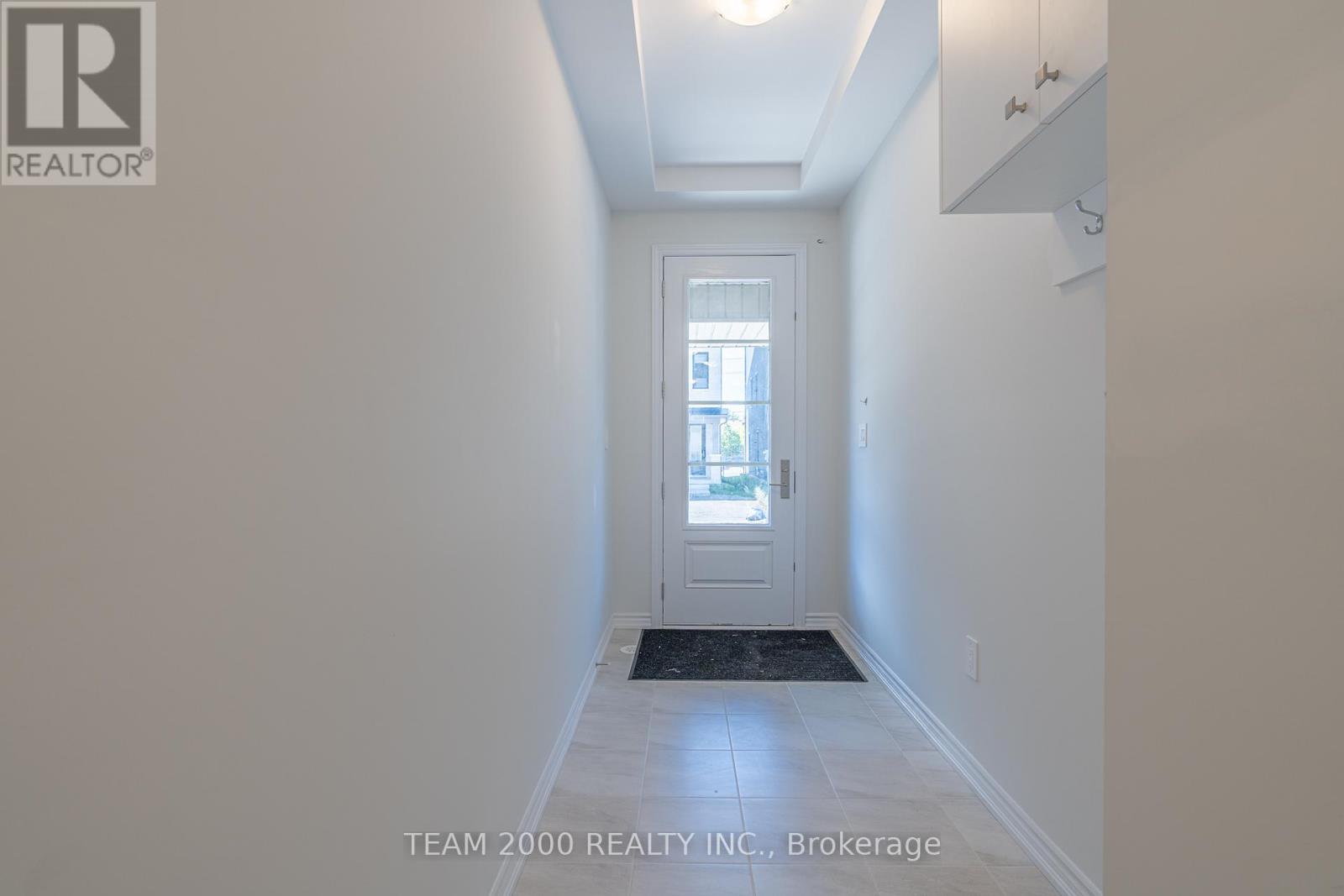 Row / Townhouse for Sale in 5942 SAIGON STREET|Mississauga (East Credit), Ontario L5V0E9 2