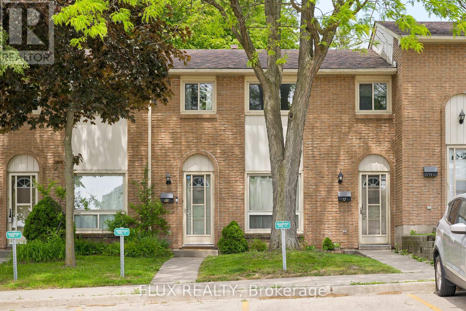 13 - 165 GREEN VALLEY DRIVE, Kitchener, Ontario N2P1K3
