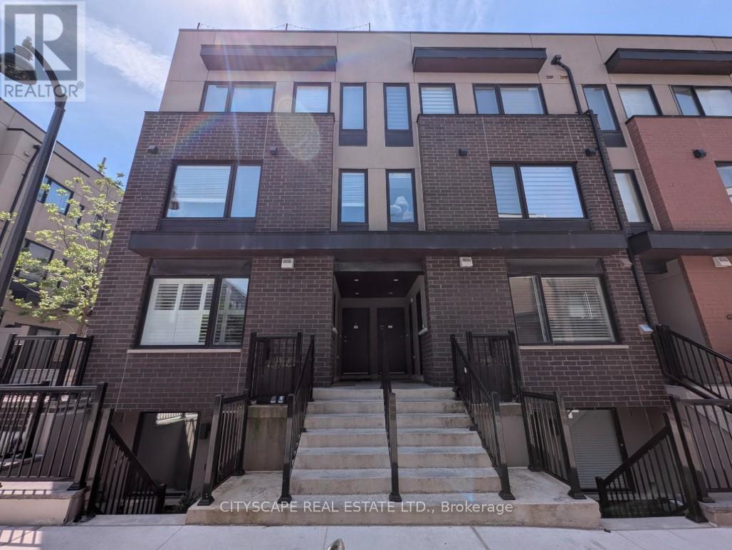 4 - 142 WILLIAM DUNCAN ROAD