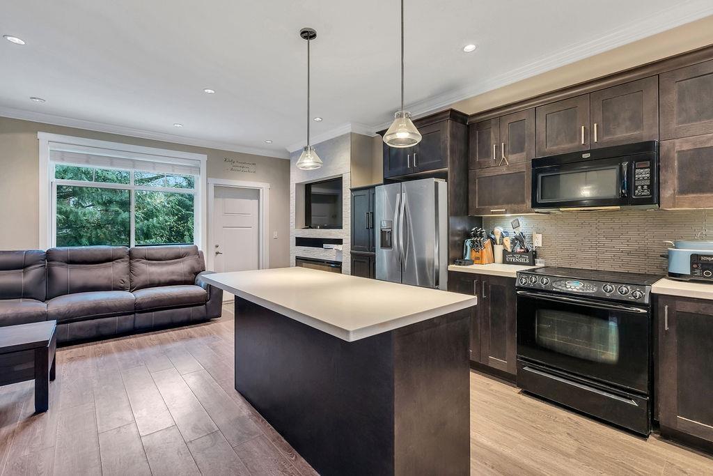 For sale: 20 7090 180 STREET, Surrey, British Columbia V3S3T9