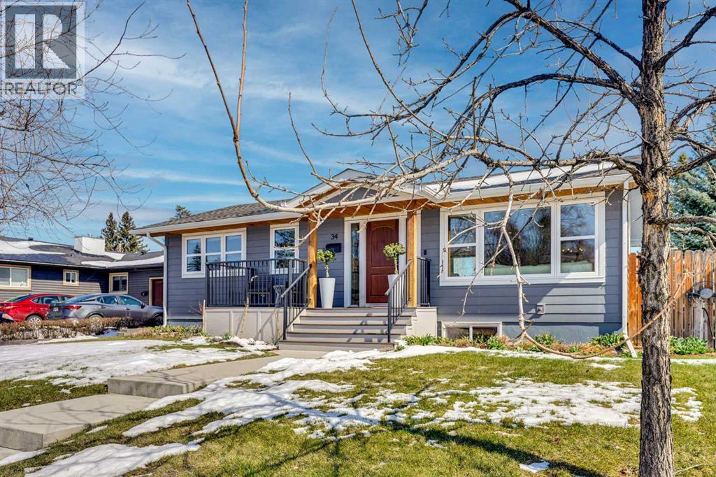 House for Sale in 34 Malibou Road SW|Calgary, Alberta T2V1W8 2