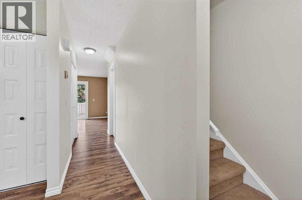 Row / Townhouse for Sale in 7, 14736 Deerfield Drive SE|Calgary, Alberta T2J5Y1 4