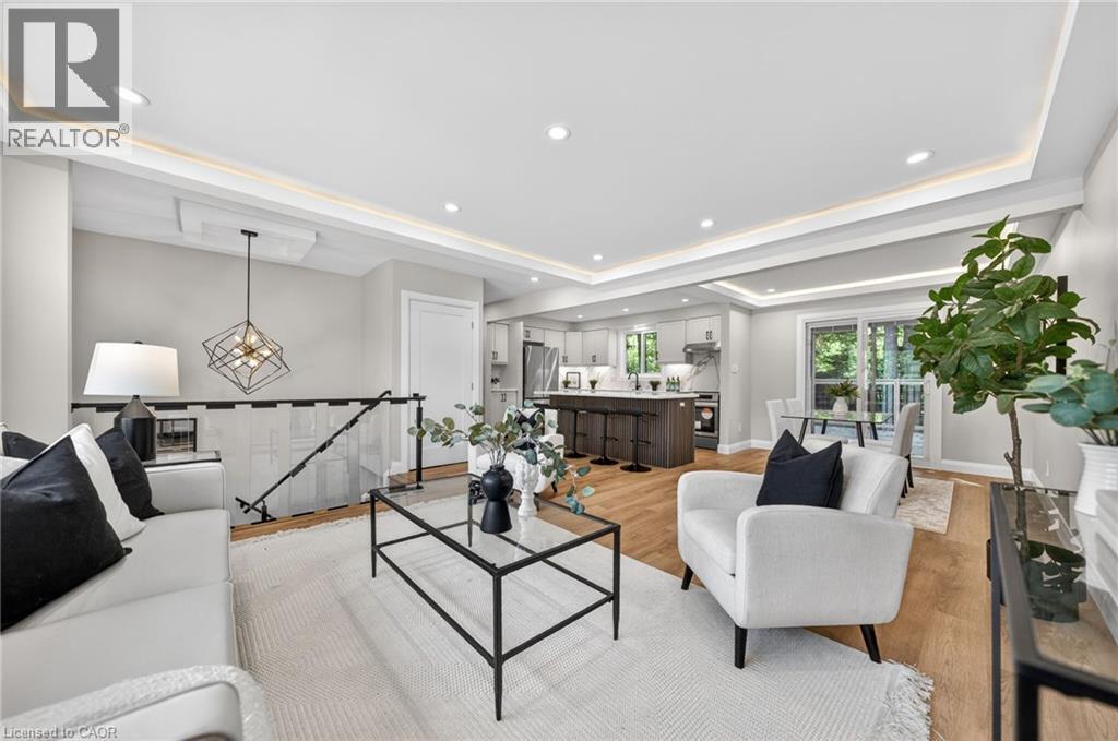 627 GLEN FORREST Boulevard, Waterloo, Ontario N2L4K2