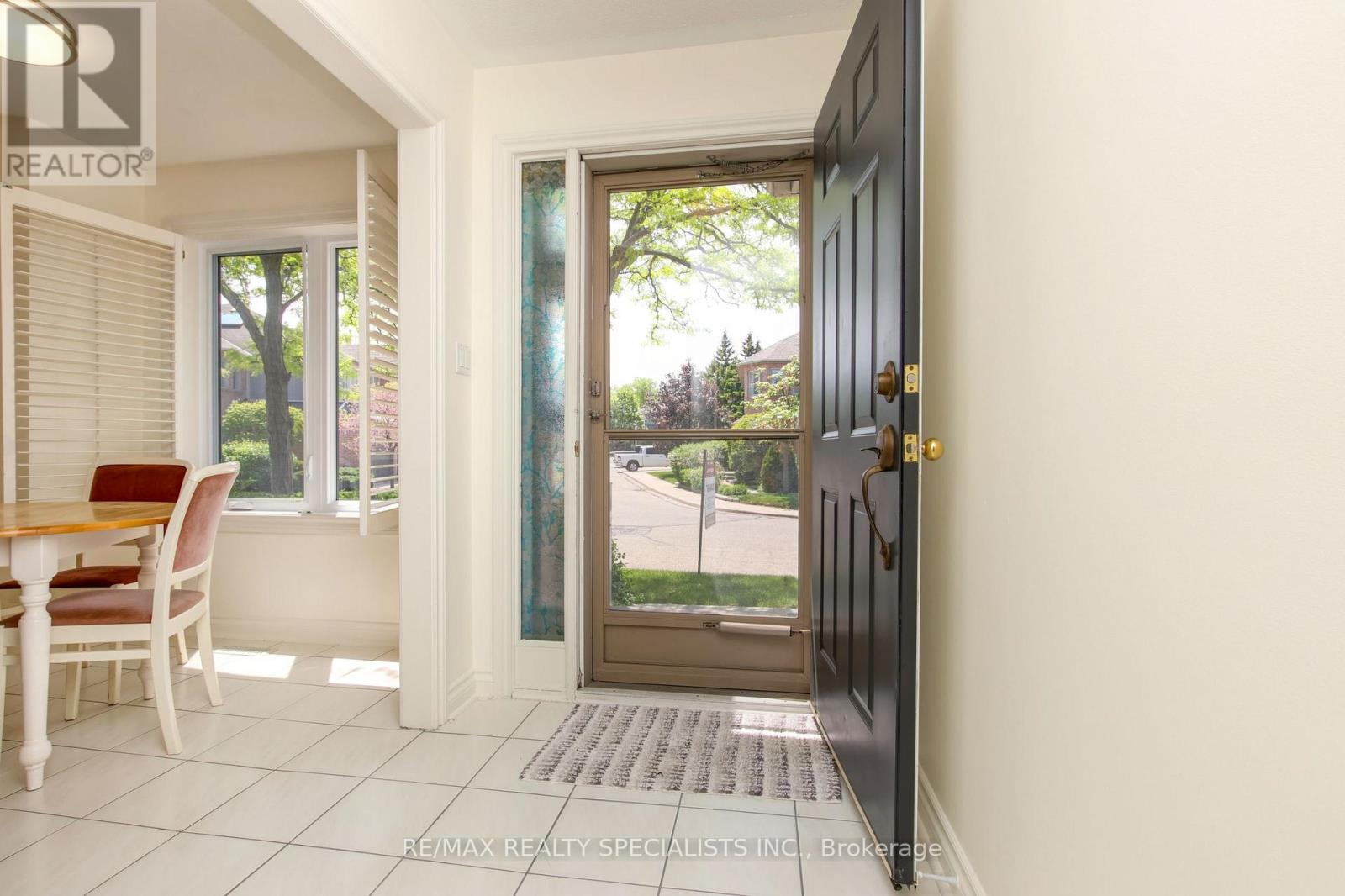 Row / Townhouse for Sale in 66 - 5480 GLEN ERIN DRIVE|Mississauga (Central Erin Mills), Ontario L5M5R3 4