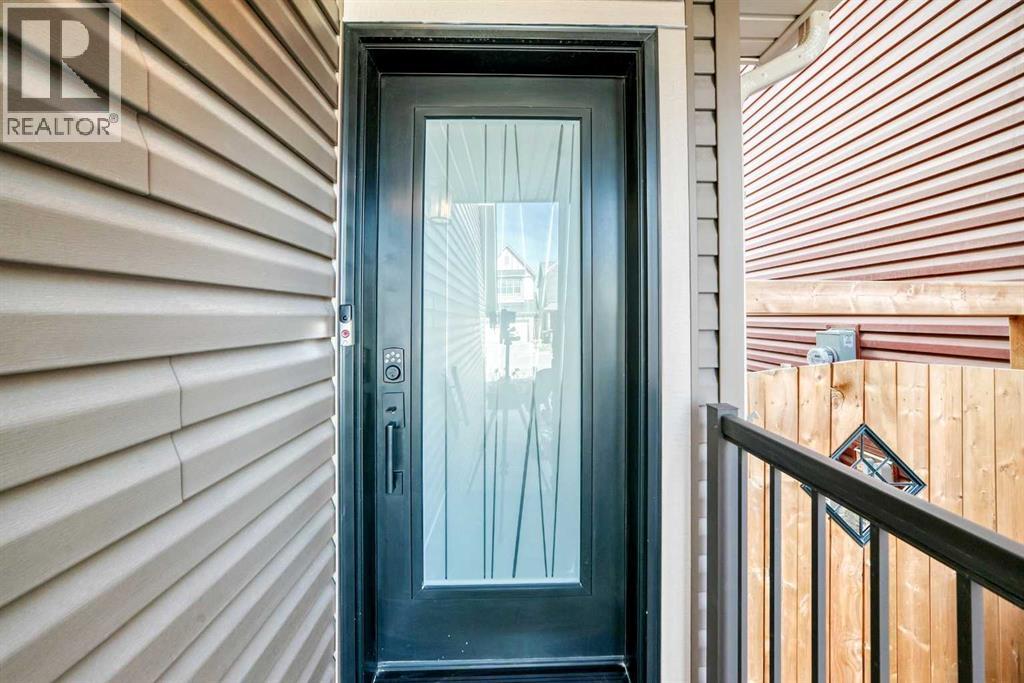 House for Sale in 357 Nolanhurst Crescent NW|Calgary, Alberta T3R1J4 2